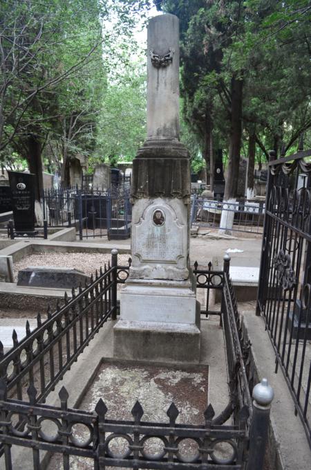Navtlugi Jewish Cemetery