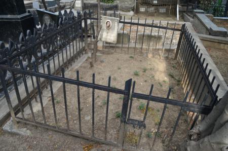 Navtlugi Jewish Cemetery