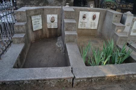 Navtlugi Jewish Cemetery