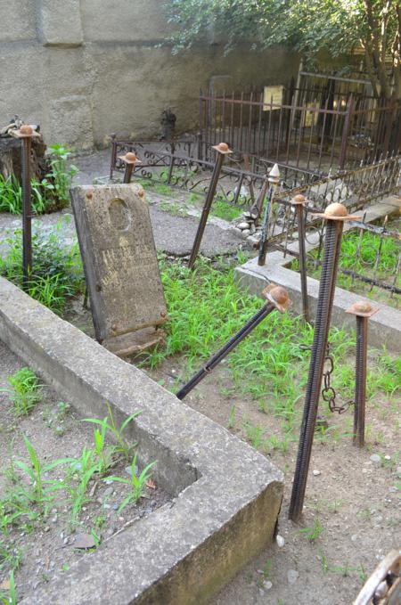 Navtlugi Jewish Cemetery