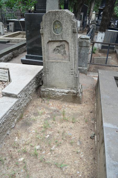 Navtlugi Jewish Cemetery