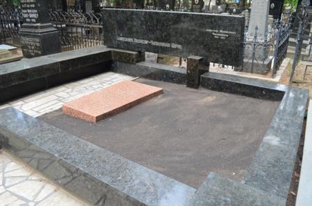 Navtlugi Jewish Cemetery