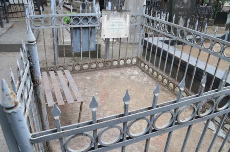 Navtlugi Jewish Cemetery