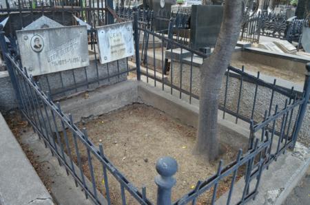 Navtlugi Jewish Cemetery