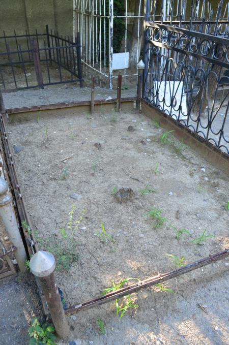 Navtlugi Jewish Cemetery