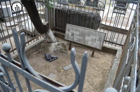 Navtlugi Jewish Cemetery