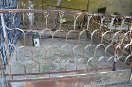 Navtlugi Jewish Cemetery