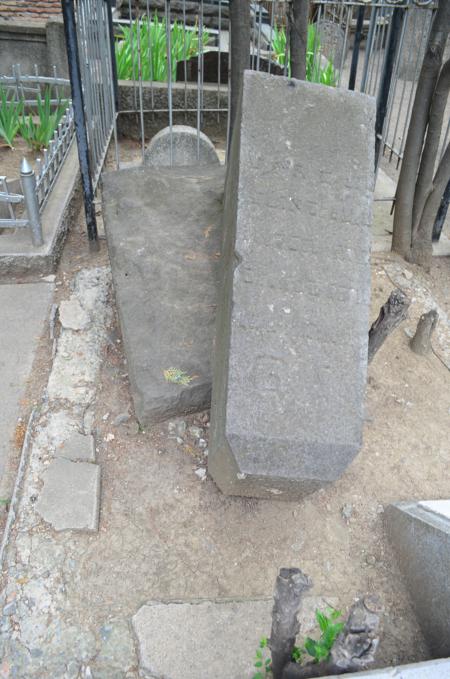 Navtlugi Jewish Cemetery