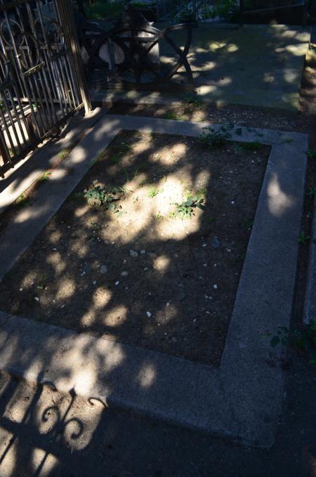 Navtlugi Jewish Cemetery