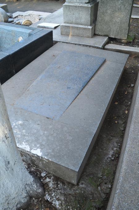 Navtlugi Jewish Cemetery