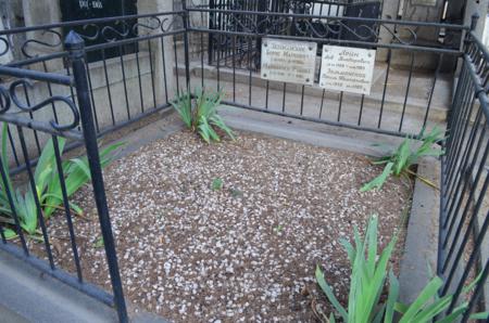 Navtlugi Jewish Cemetery