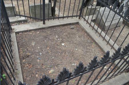 Navtlugi Jewish Cemetery