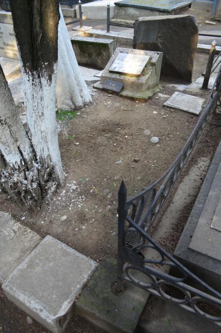 Navtlugi Jewish Cemetery