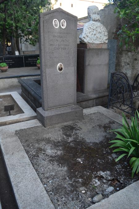 Navtlugi Jewish Cemetery