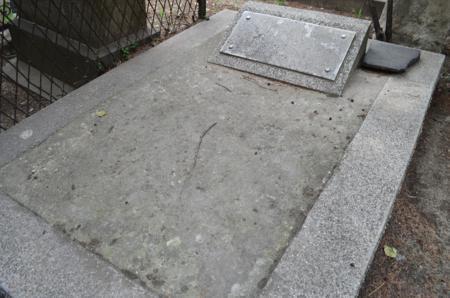 Navtlugi Jewish Cemetery