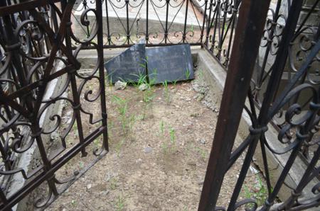 Navtlugi Jewish Cemetery