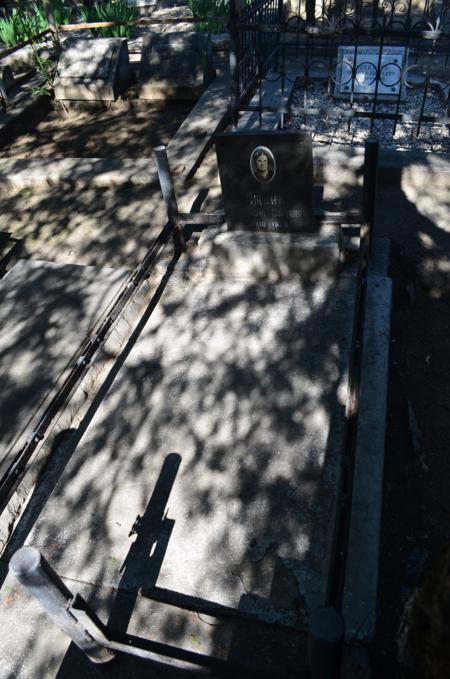 Navtlugi Jewish Cemetery