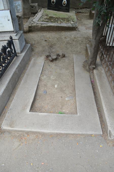 Navtlugi Jewish Cemetery