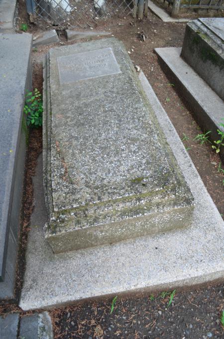 Navtlugi Jewish Cemetery