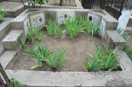 Navtlugi Jewish Cemetery