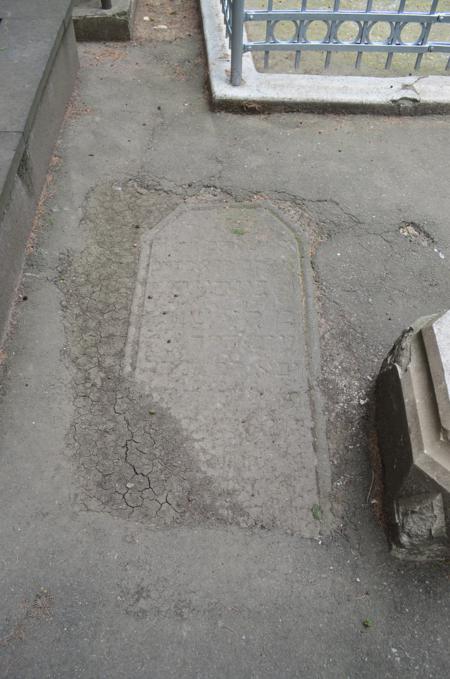 Navtlugi Jewish Cemetery