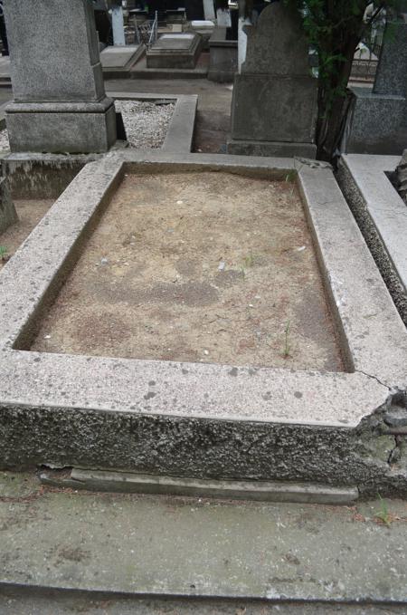 Navtlugi Jewish Cemetery