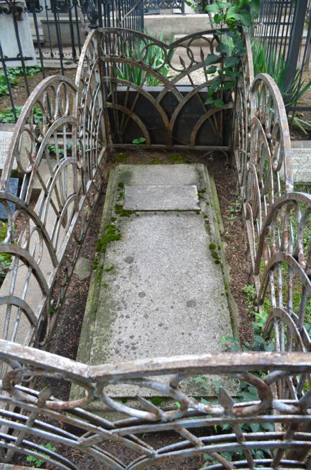 Navtlugi Jewish Cemetery