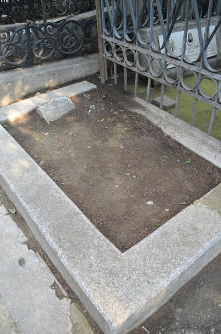 Navtlugi Jewish Cemetery