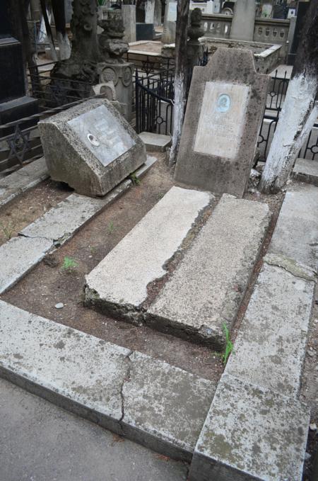 Navtlugi Jewish Cemetery