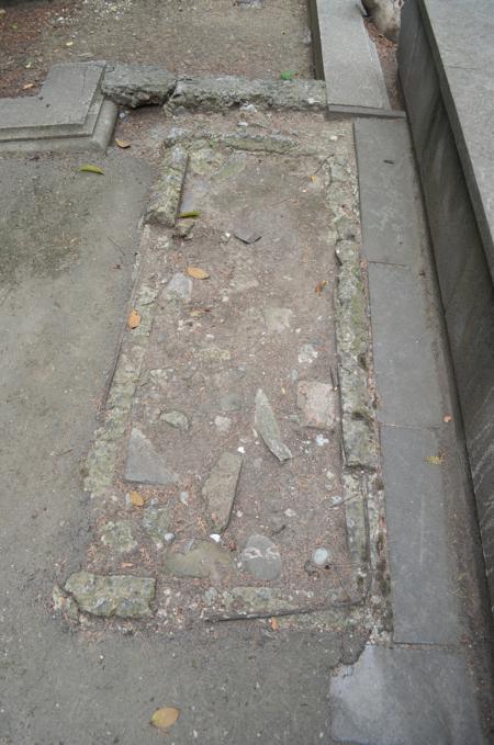 Navtlugi Jewish Cemetery