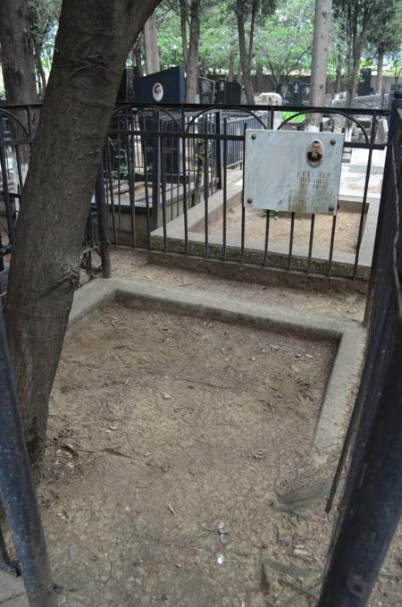 Navtlugi Jewish Cemetery