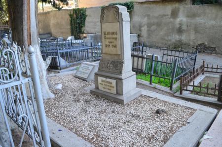 Navtlugi Jewish Cemetery