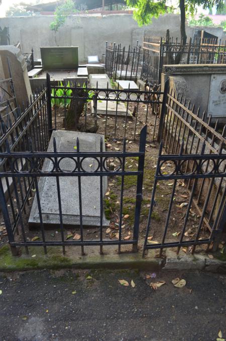 Navtlugi Jewish Cemetery