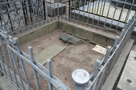 Navtlugi Jewish Cemetery