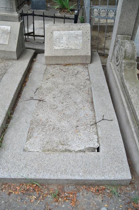 Navtlugi Jewish Cemetery
