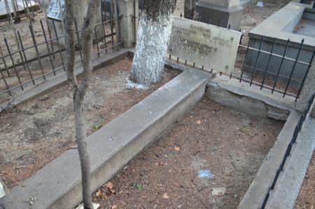 Navtlugi Jewish Cemetery