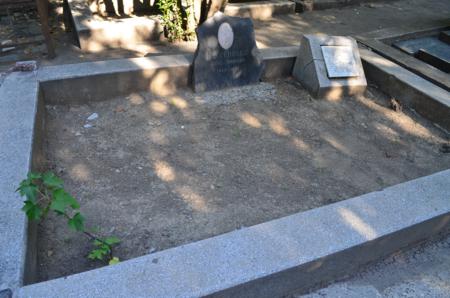 Navtlugi Jewish Cemetery