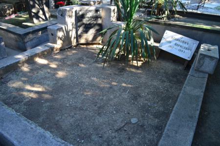 Navtlugi Jewish Cemetery