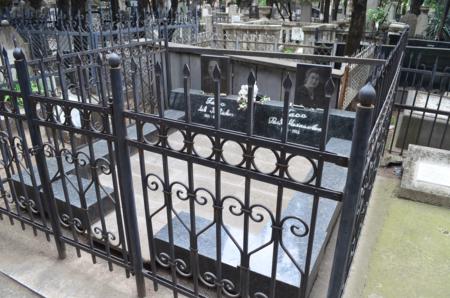 Navtlugi Jewish Cemetery