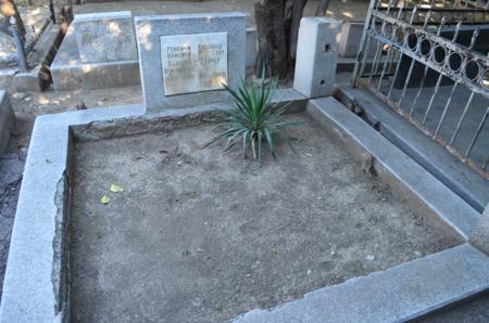 Navtlugi Jewish Cemetery