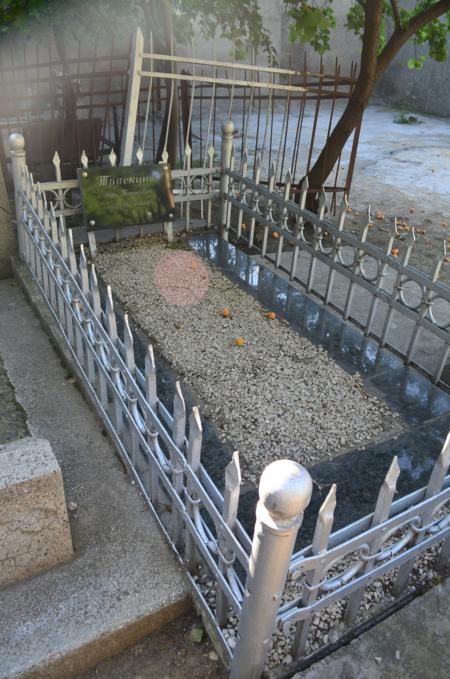 Navtlugi Jewish Cemetery