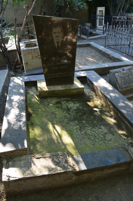 Navtlugi Jewish Cemetery