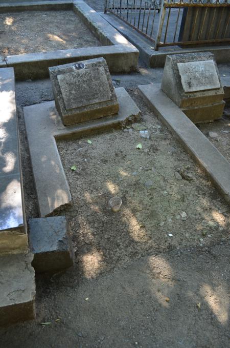 Navtlugi Jewish Cemetery