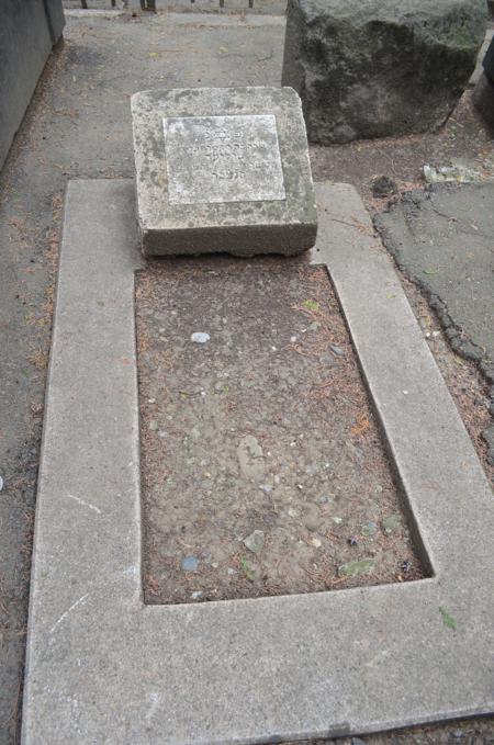 Navtlugi Jewish Cemetery