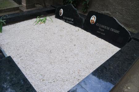 Navtlugi Jewish Cemetery