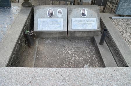 Navtlugi Jewish Cemetery