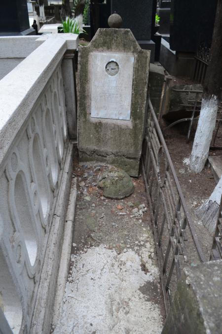 Navtlugi Jewish Cemetery