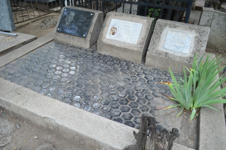 Navtlugi Jewish Cemetery