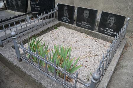 Navtlugi Jewish Cemetery