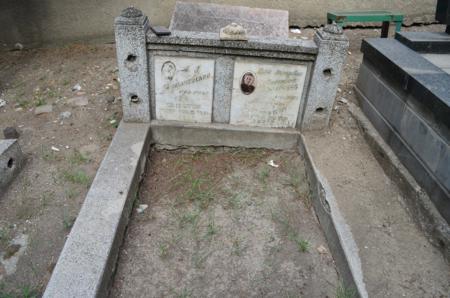 Navtlugi Jewish Cemetery